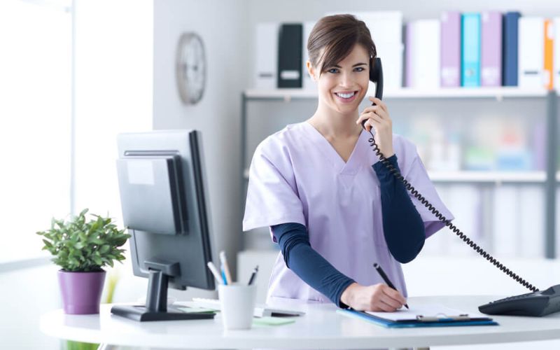 AI receptionist for plastic surgery